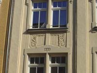 In Zusammenarbeit mit dem Denkmalschutz wurde die Fassade originalgetreu wiederhergestellt